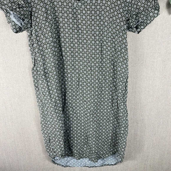 H&M > Green Floral Shift Dress - Picture 3 of 10